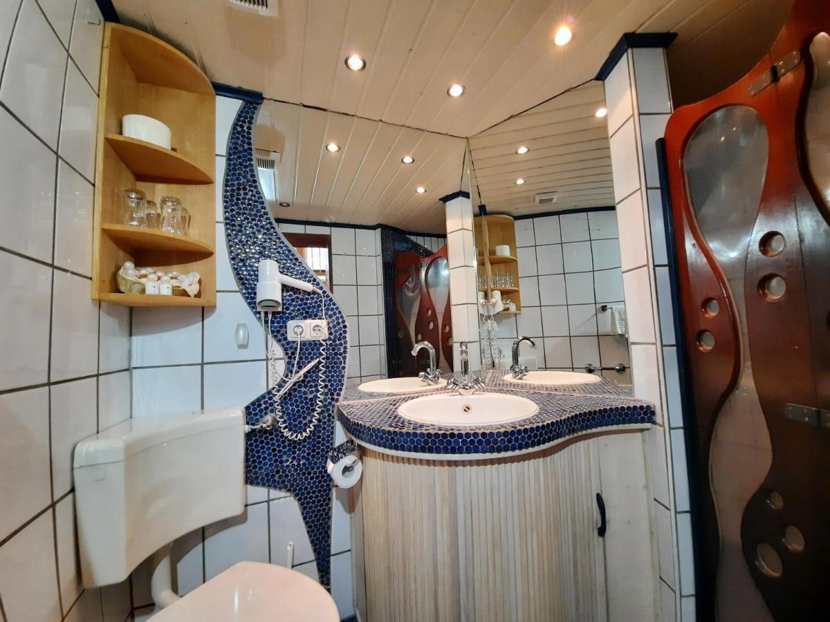 Hotel Vier Spitzen Lauenforde Luaran gambar